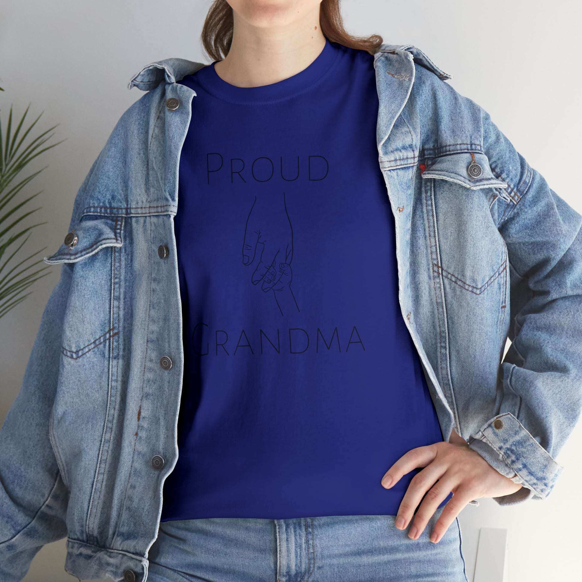 "Proud Grandma" T-Shirt - Weave Got Gifts - Unique Gifts You Won’t Find Anywhere Else!