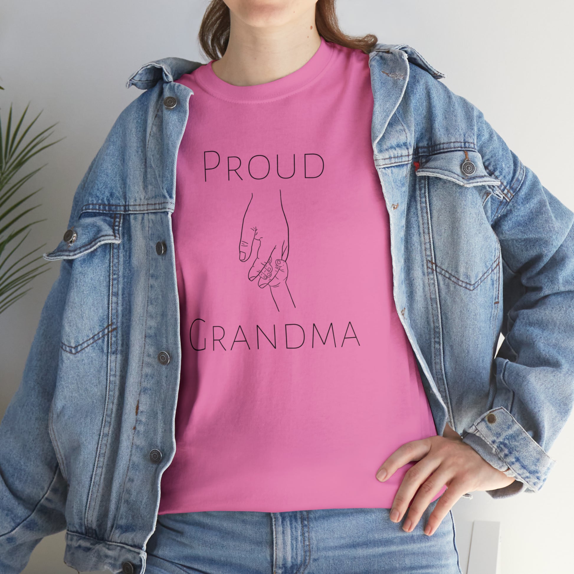 "Proud Grandma" T-Shirt - Weave Got Gifts - Unique Gifts You Won’t Find Anywhere Else!