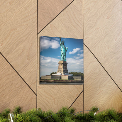 "Statue Of Liberty" Wall Decor - Weave Got Gifts - Unique Gifts You Won’t Find Anywhere Else!