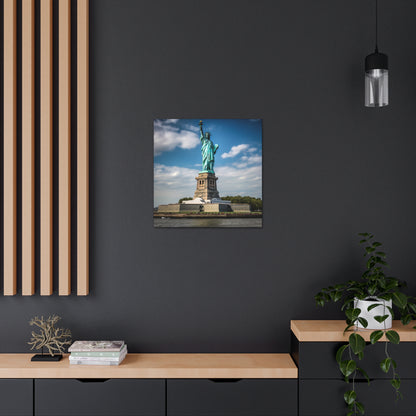 "Statue Of Liberty" Wall Decor - Weave Got Gifts - Unique Gifts You Won’t Find Anywhere Else!