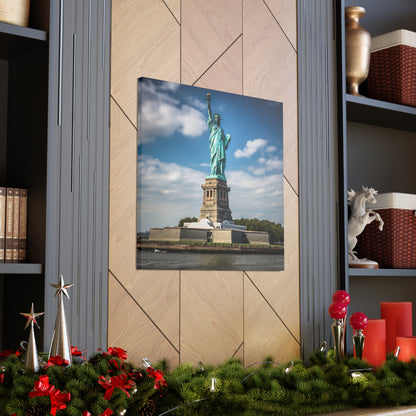 "Statue Of Liberty" Wall Decor - Weave Got Gifts - Unique Gifts You Won’t Find Anywhere Else!